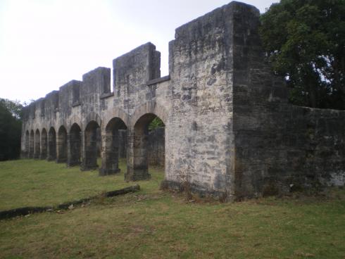 This imposing wall was part of the Stables for the Offiers horses.