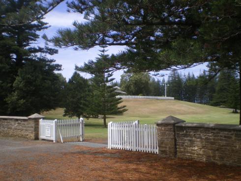 Government House Entry from Quality Row.
